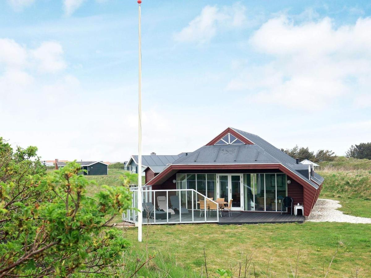 8 Person Holiday Home In L Kken Lokken Exterior photo