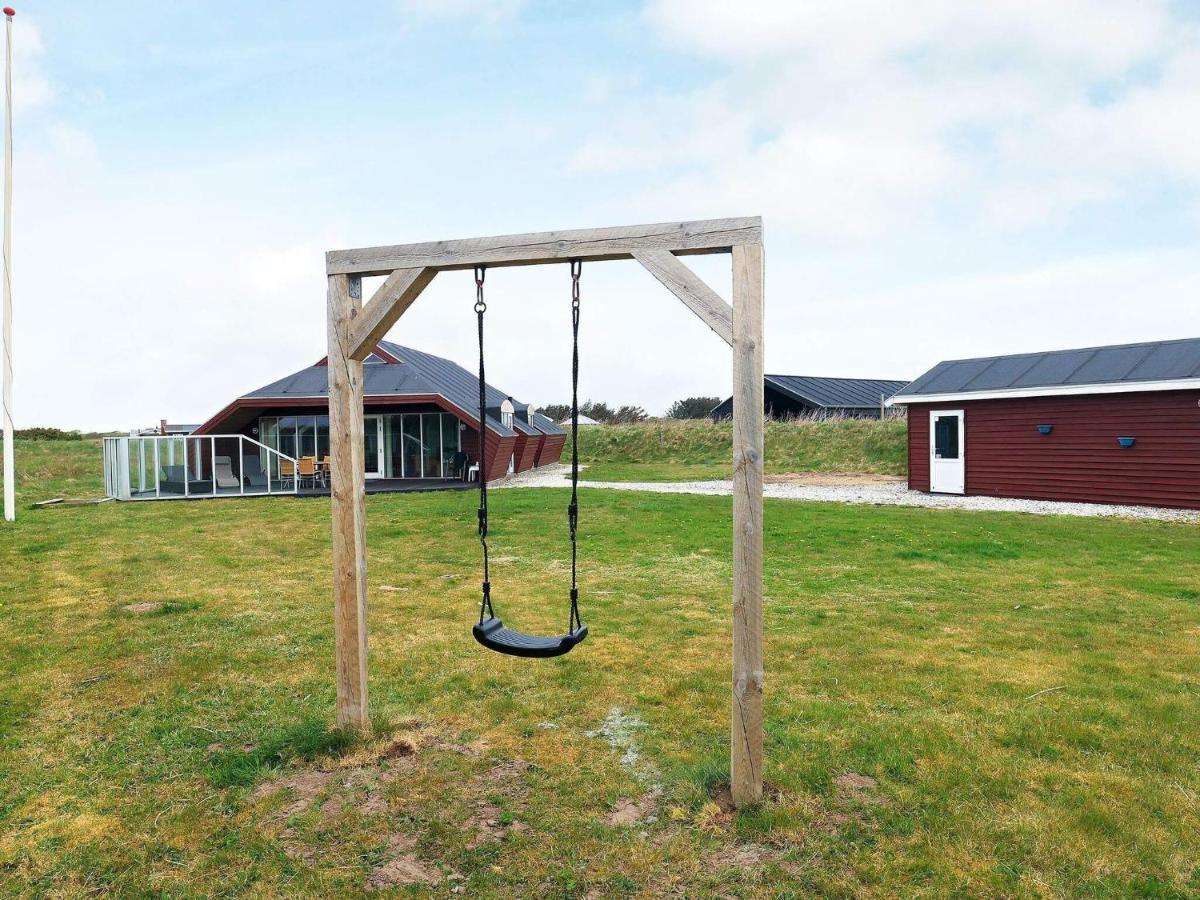 8 Person Holiday Home In L Kken Lokken Exterior photo