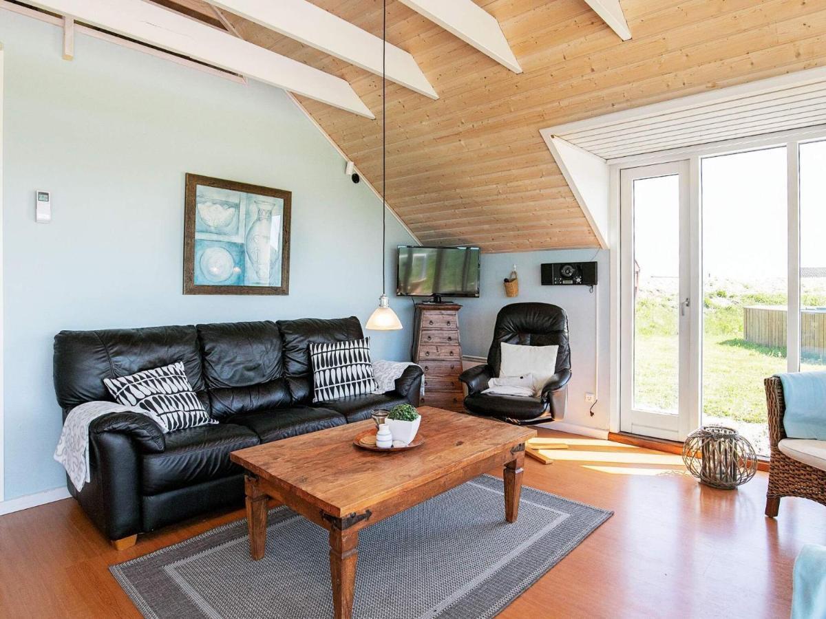 8 Person Holiday Home In L Kken Lokken Exterior photo