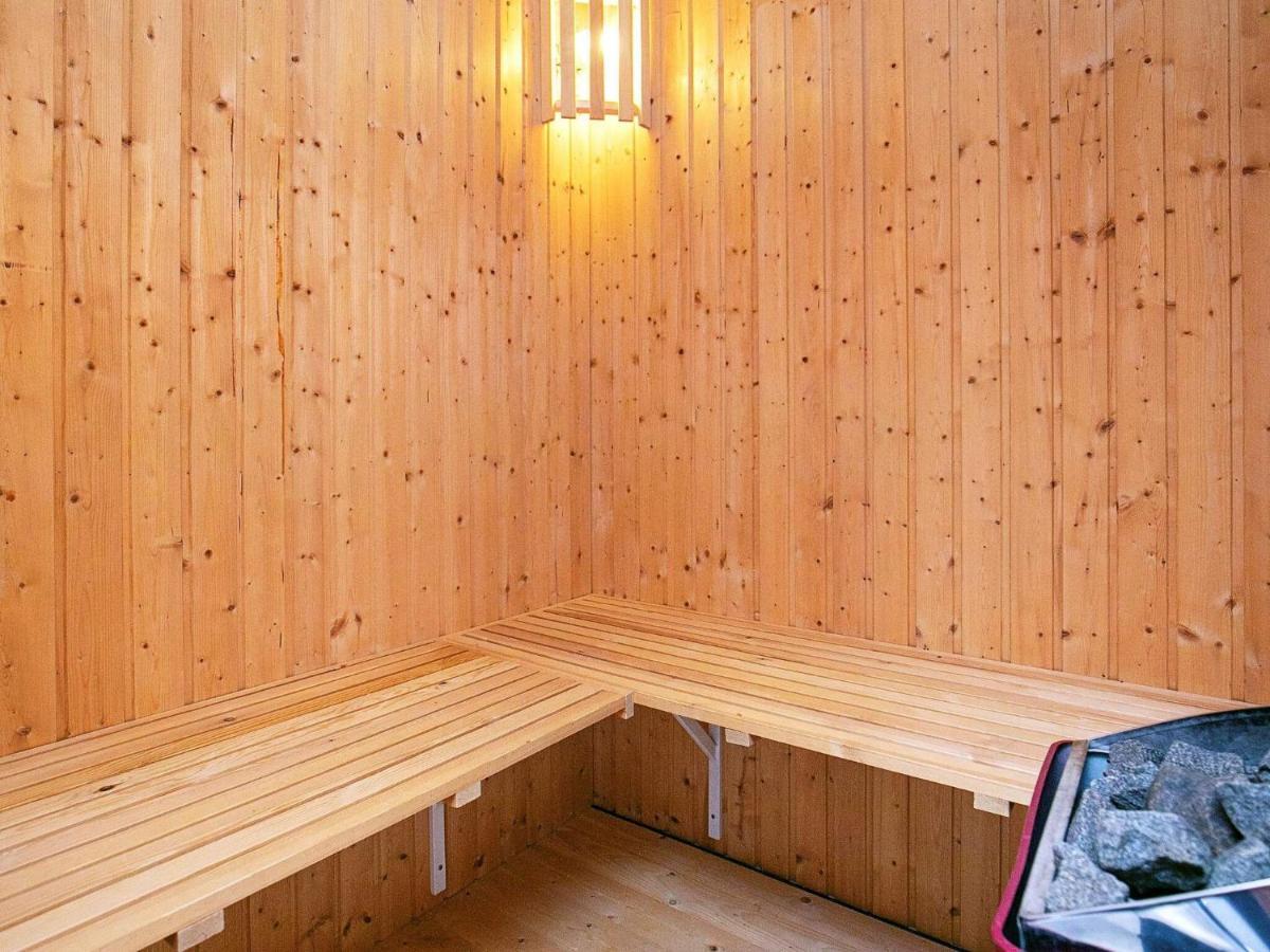 8 Person Holiday Home In L Kken Lokken Exterior photo